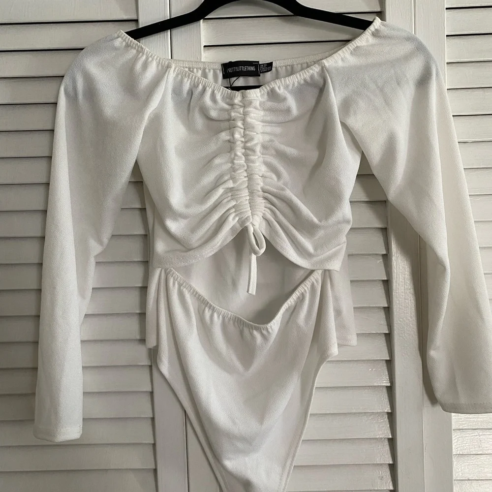 White Cut Out Bodysuit - Picture 4 of 6